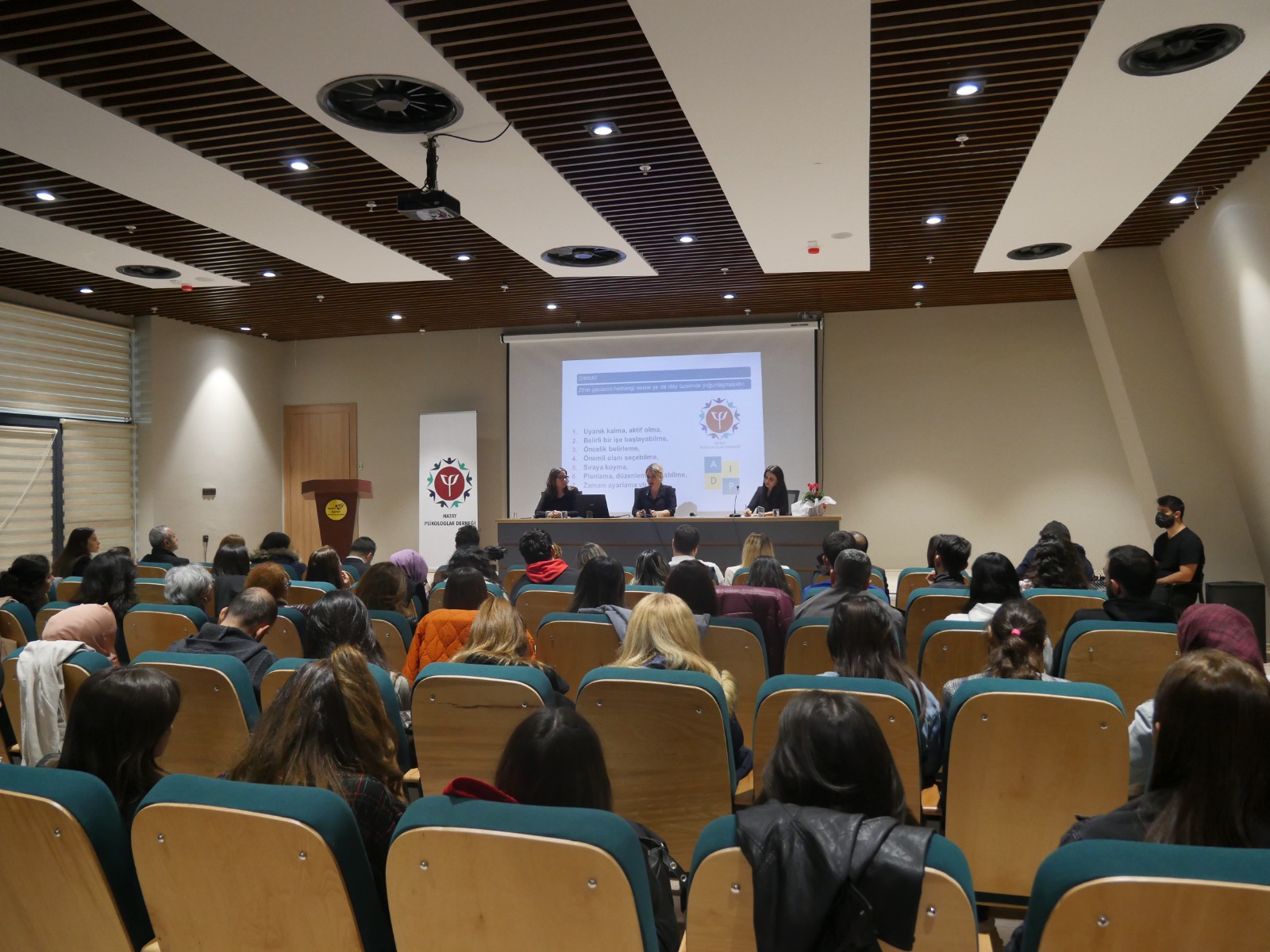 EXPO’DA PSİKOLOJİ SEMPOZYUMUNA BÜYÜK İLGİ