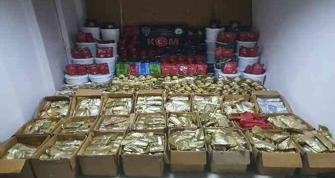 Hatay’da 7 ton 908 kilogram kaçak nargile tütünü ele geçirildi