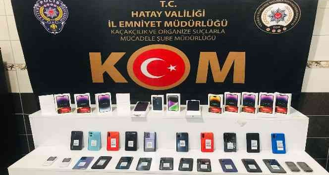 Reyhanlı’da 38 adet kaçak cep telefonu ele geçirildi