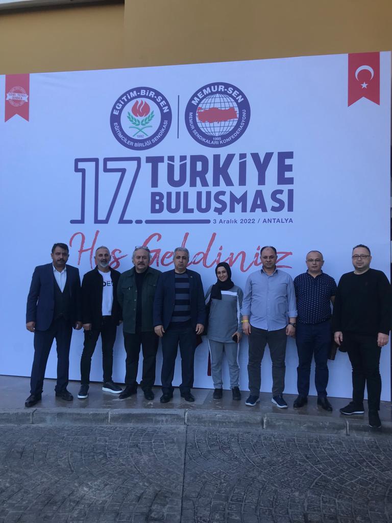 Benli, Eğitim-Bir-Sen zirvesine katıldı