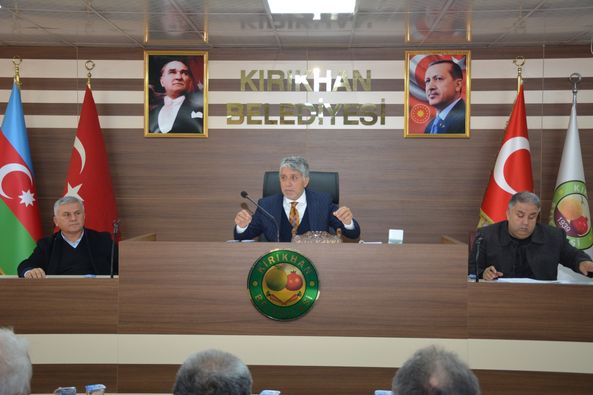 KIRIKHAN BELEDİYESİ 2023 YILININ İLK BELEDİYE MECLİS OLAĞAN TOPLANTISINI YAPTI