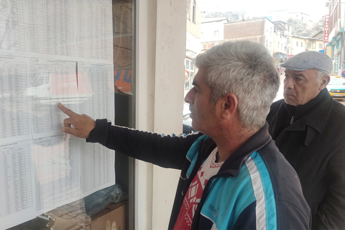 Seçmen listeleri askıya çıkarıld