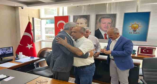 Memleket Partisi’nden 300 kişi AK Parti’ye geçti