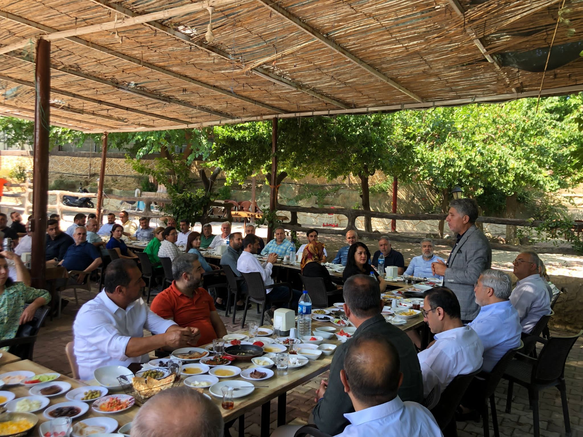 BAŞKAN YAVUZ “  GELECEK NESİLLERE  YAŞANABİLİR KIRIKHAN SUNMAYA ÇALIŞIYORUZ”      