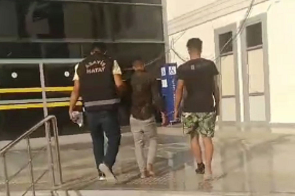 Hatay’da yakalanan 2 hırsızlık şüphelisi tutuklandı