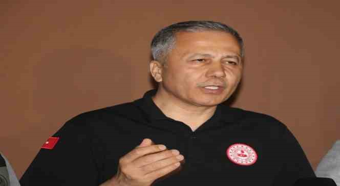 Bakan Yerlikaya “Yanan 7 evimiz var, dört araçta da hasar var”