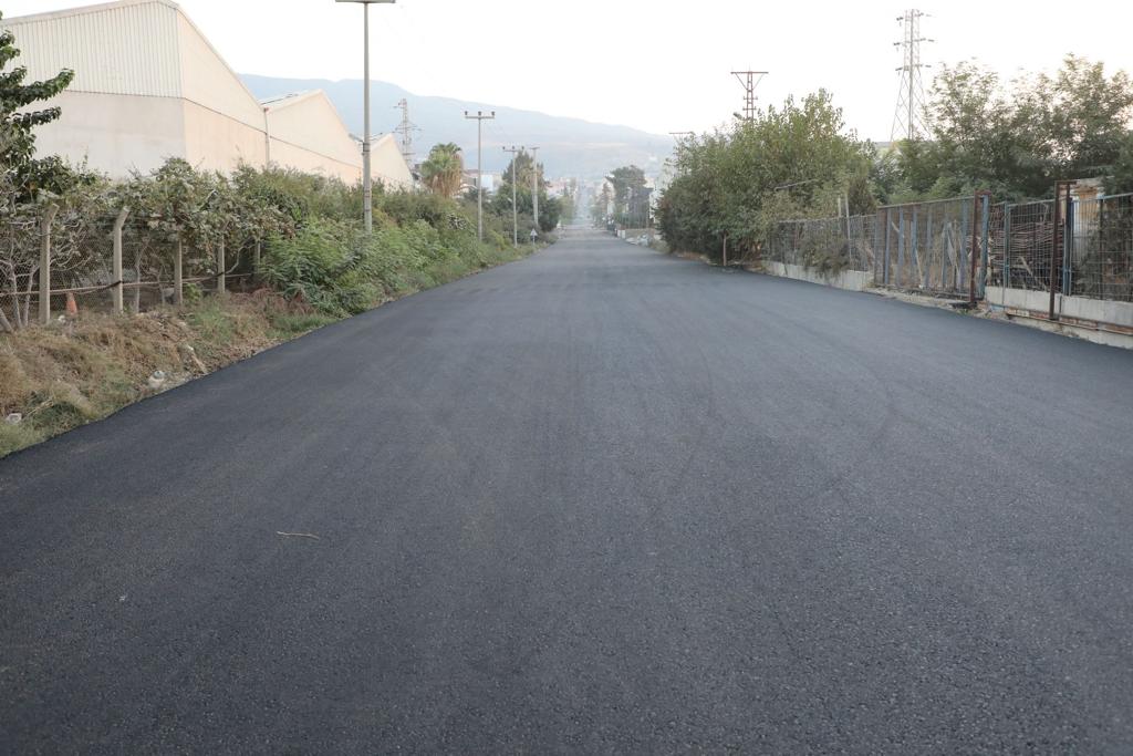 SAVAŞ “YIKIMIN AZ OLDUĞU VE YENİ İNŞA EDİLEN YERLERİN YOLLARINI YAPIYORUZ”