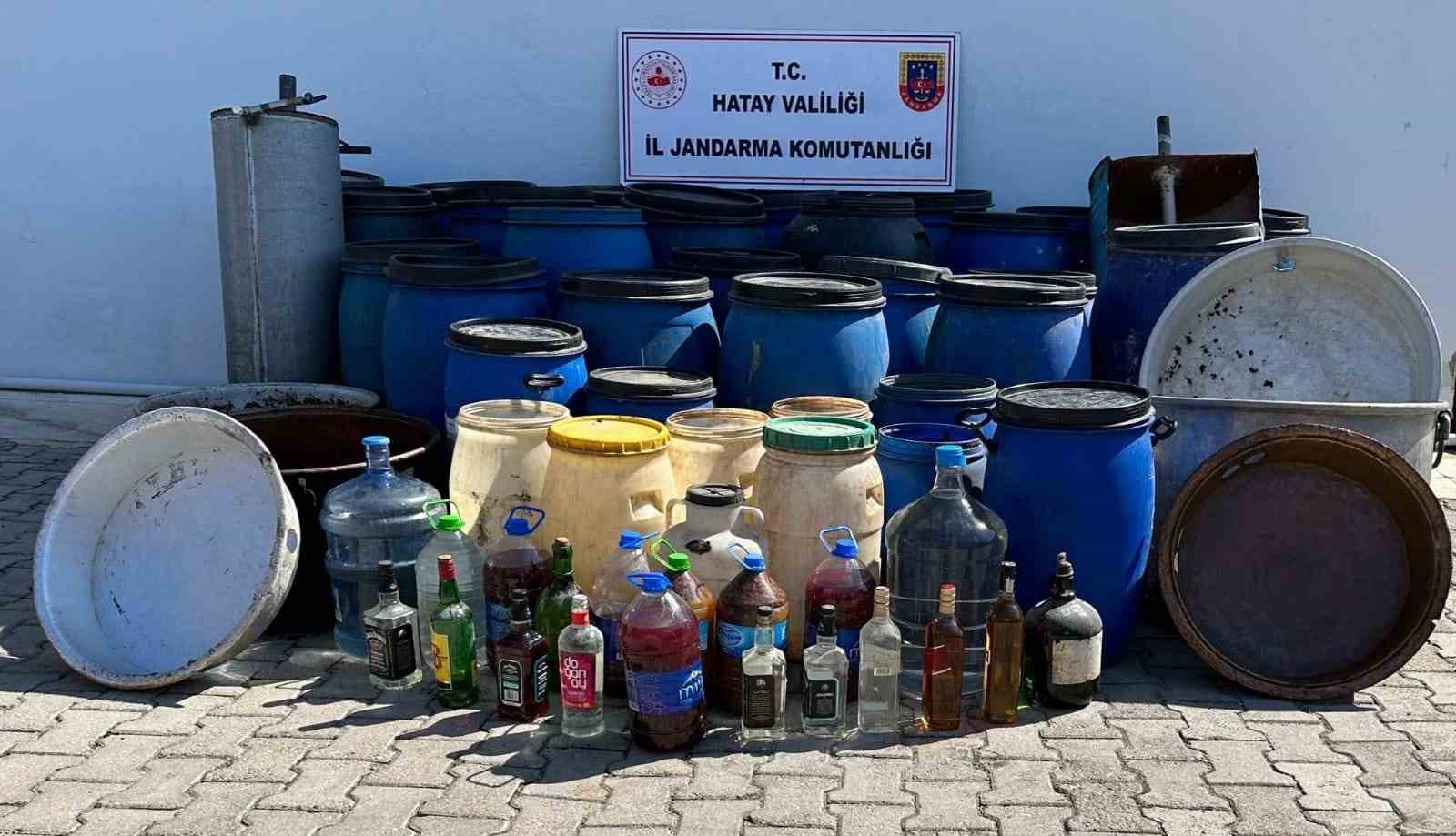 Hatay’da 3750 litre sahte rakı ele geçirildi