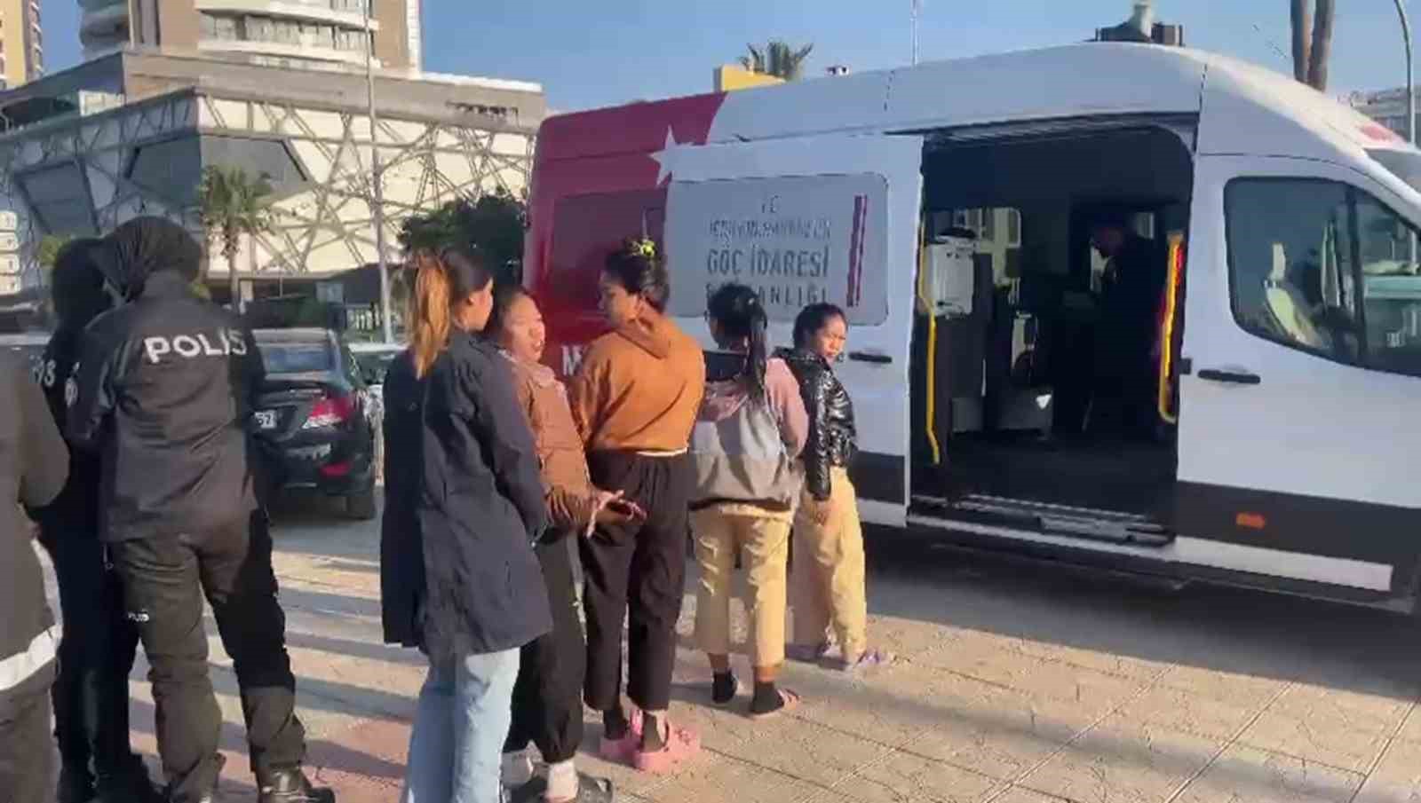 İskenderun’da masaj salonlarına operasyon: 10 gözaltı