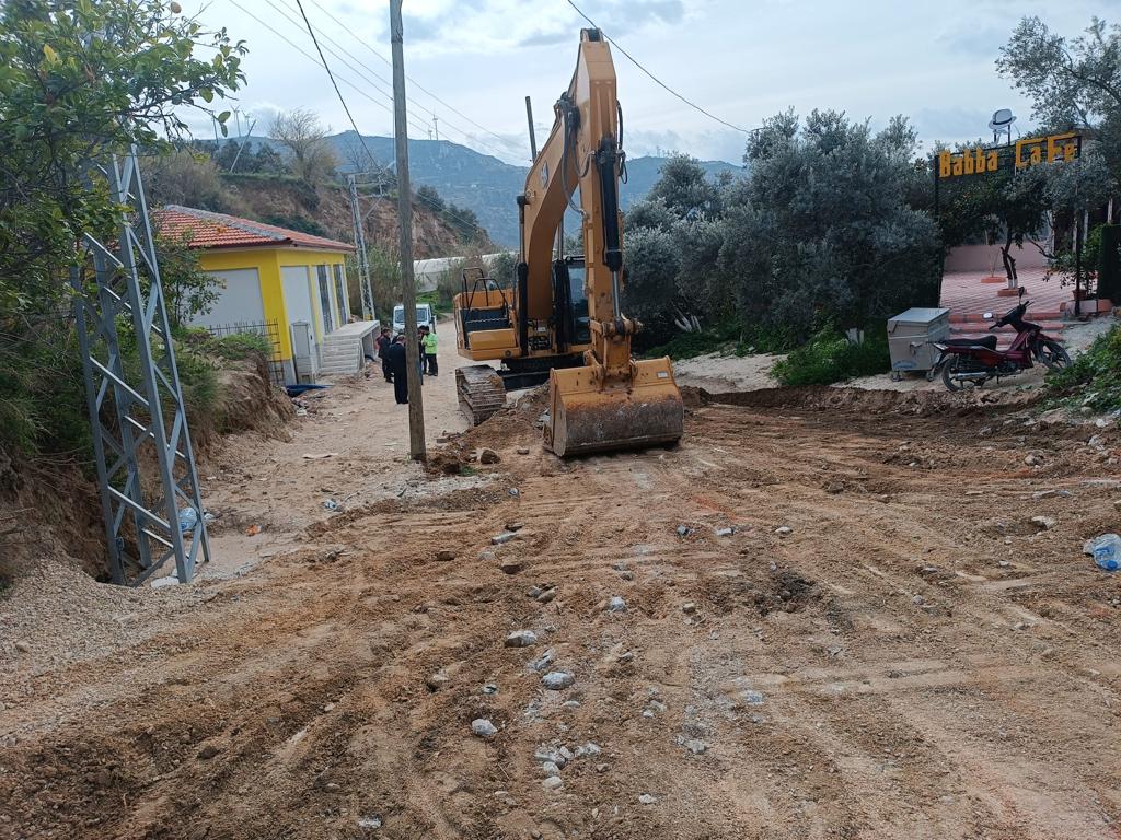 HBB ALTYAPISI TAMAMLANAN YOLLARI YENİLİYOR