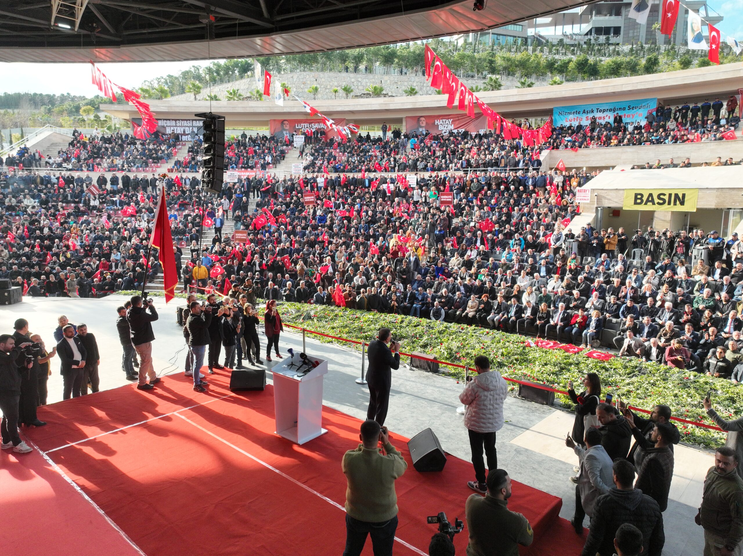 SAVAŞ “BİZİ YALNIZ BIRAKANLARA ŞEHRİMİZİ TESLİM ETMEYECEĞİZ”