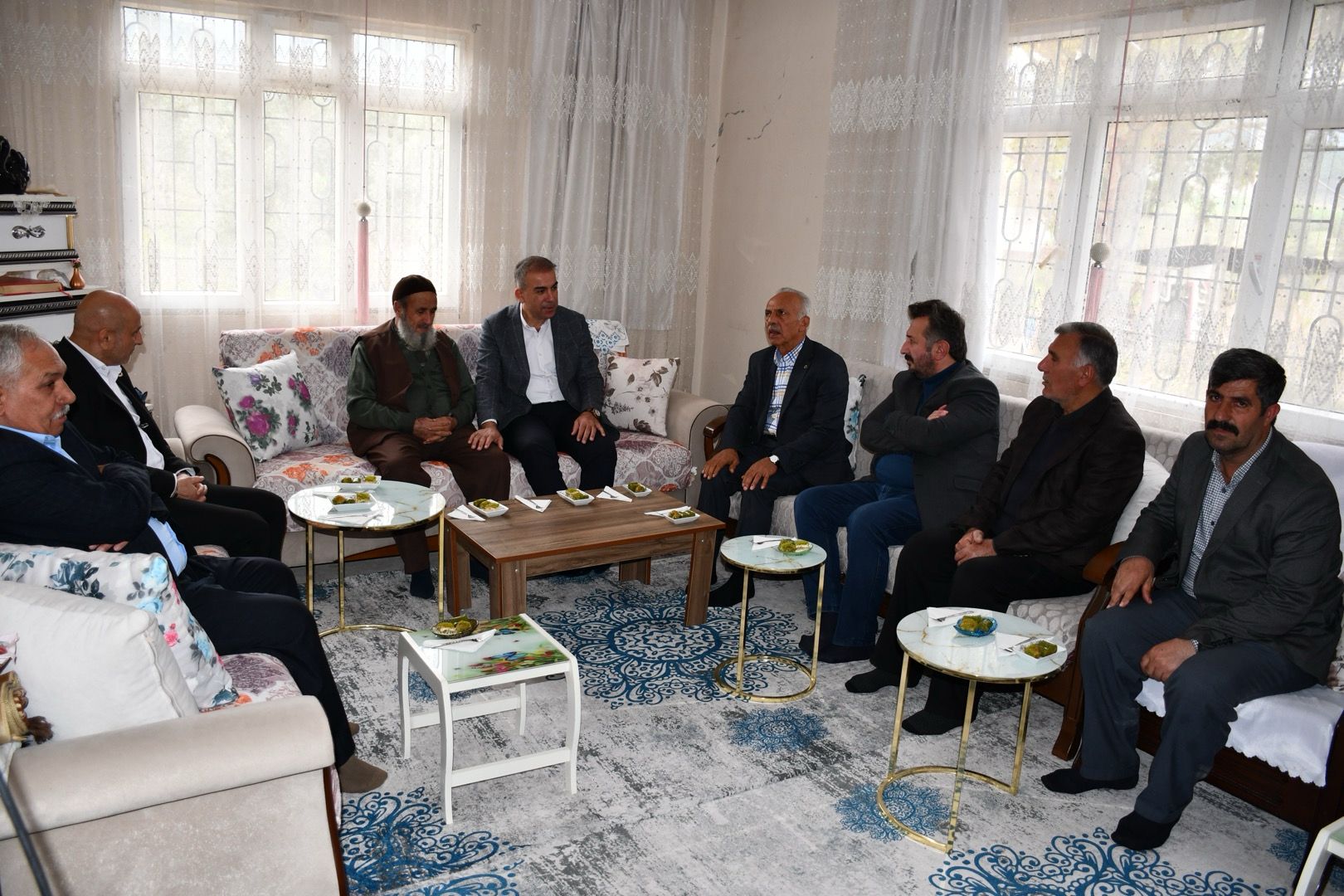 ÖMER ERDAL ÇELİK HAFTA SONUNU HANE ZİYARETLERİ İLE GEÇİRDİ