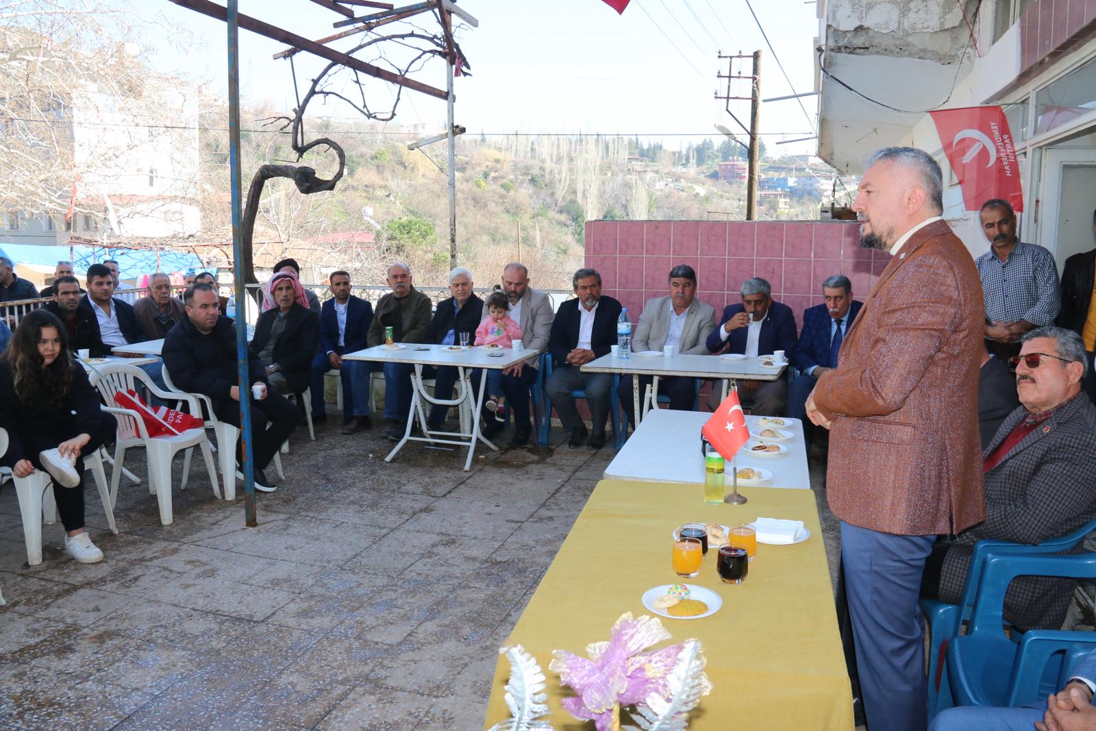 Dr. Şeref Vardı dağ taş demeden seçim çalışmalarına devam ediyor