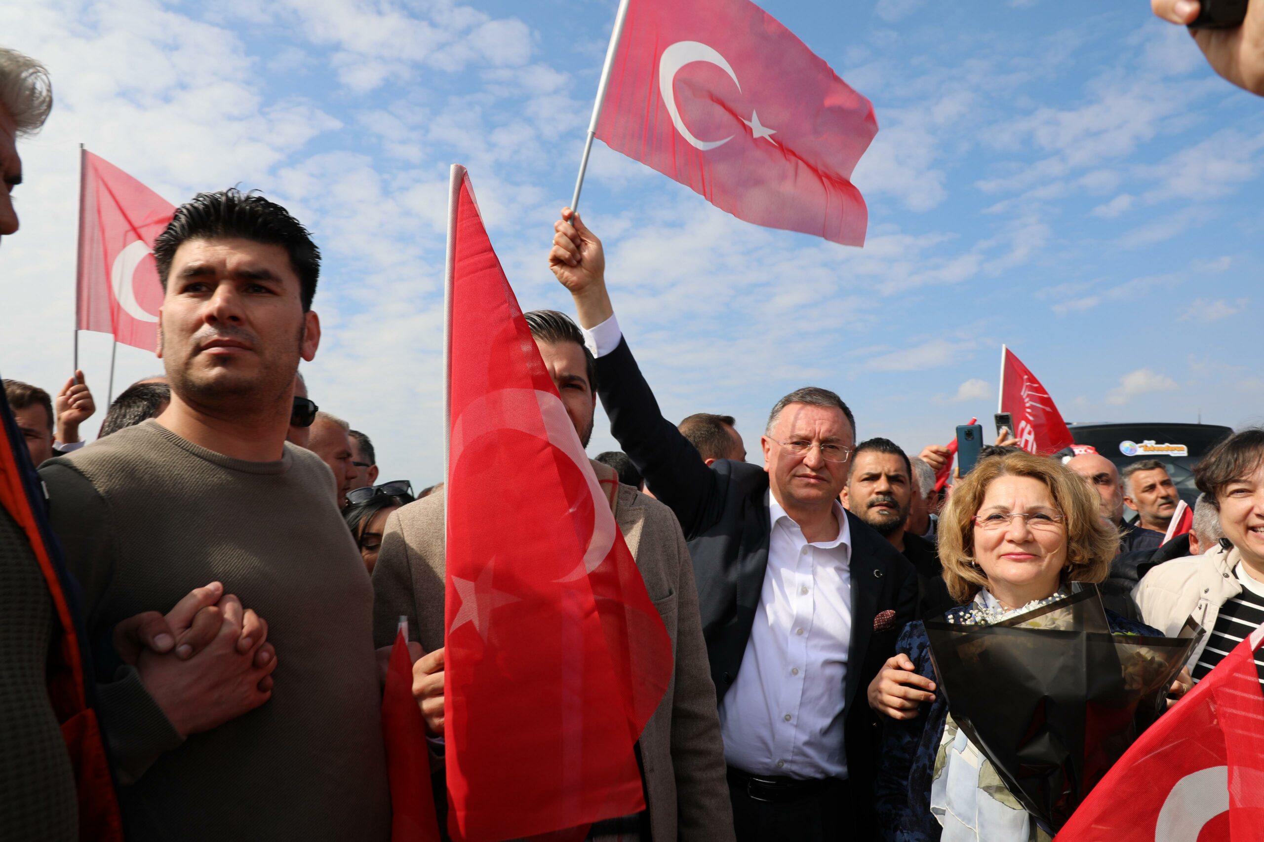 HATAY HALKINDAN BAŞKAN SAVAŞ’A BÜYÜK DESTEK VE YOĞUN İLGİ