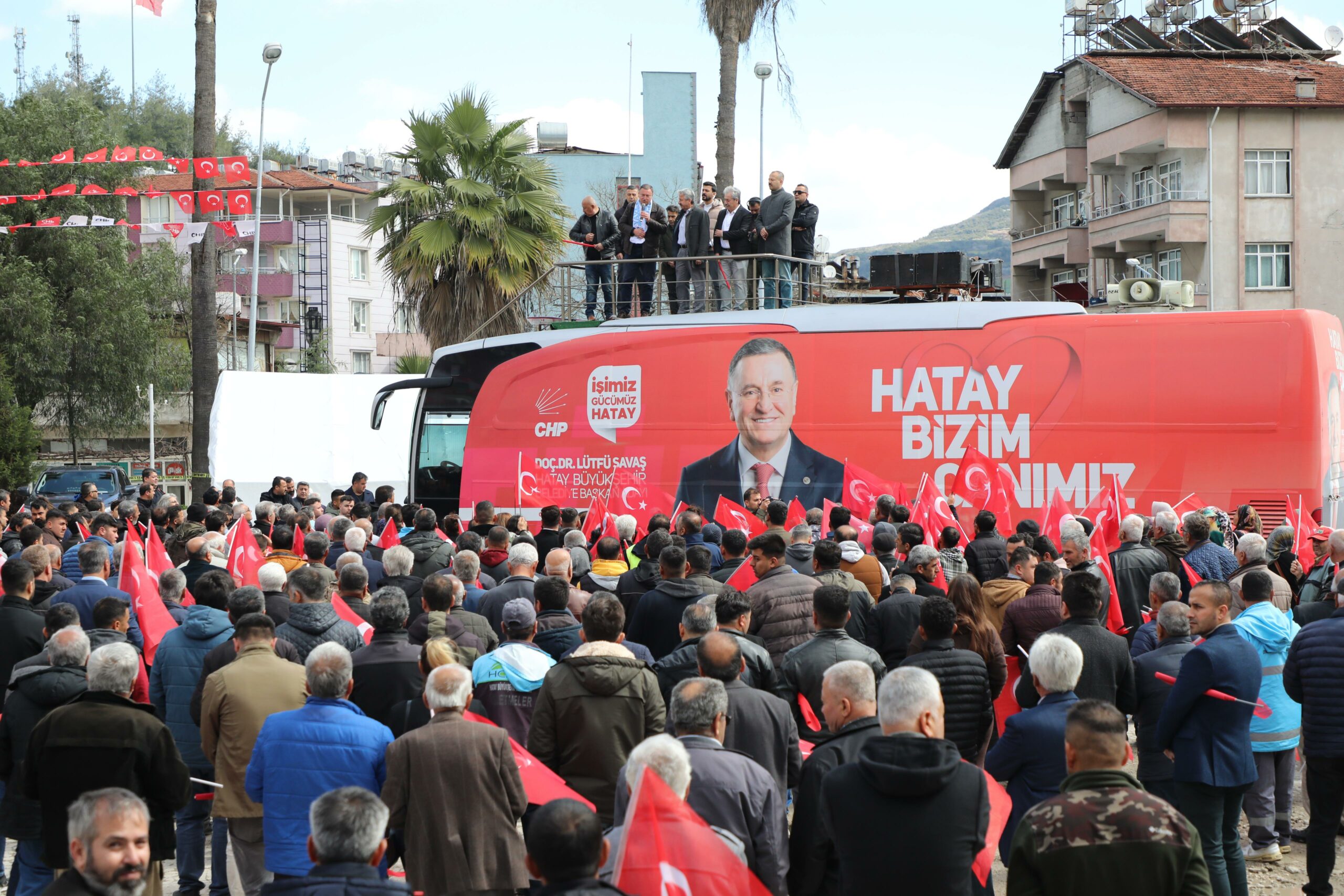 HBB BAŞKANI SAVAŞ, HATAY’IN İYİLEŞME PLANI ÇERÇEVESİNDE VATANDAŞLARA MÜJDELER VERDİ