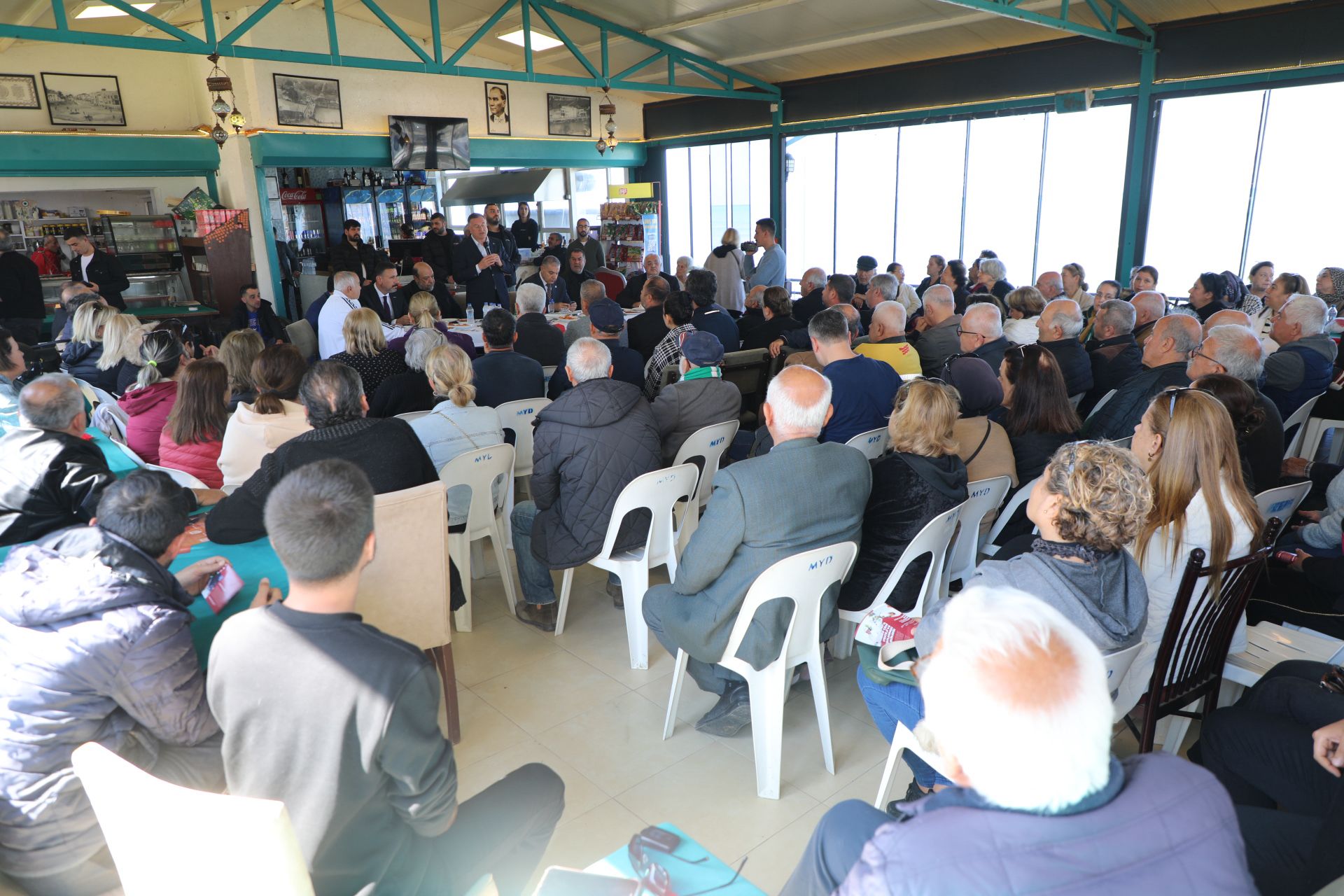 ARSUZ HALKI BAŞKAN SAVAŞ’I BAĞRINA BASTI