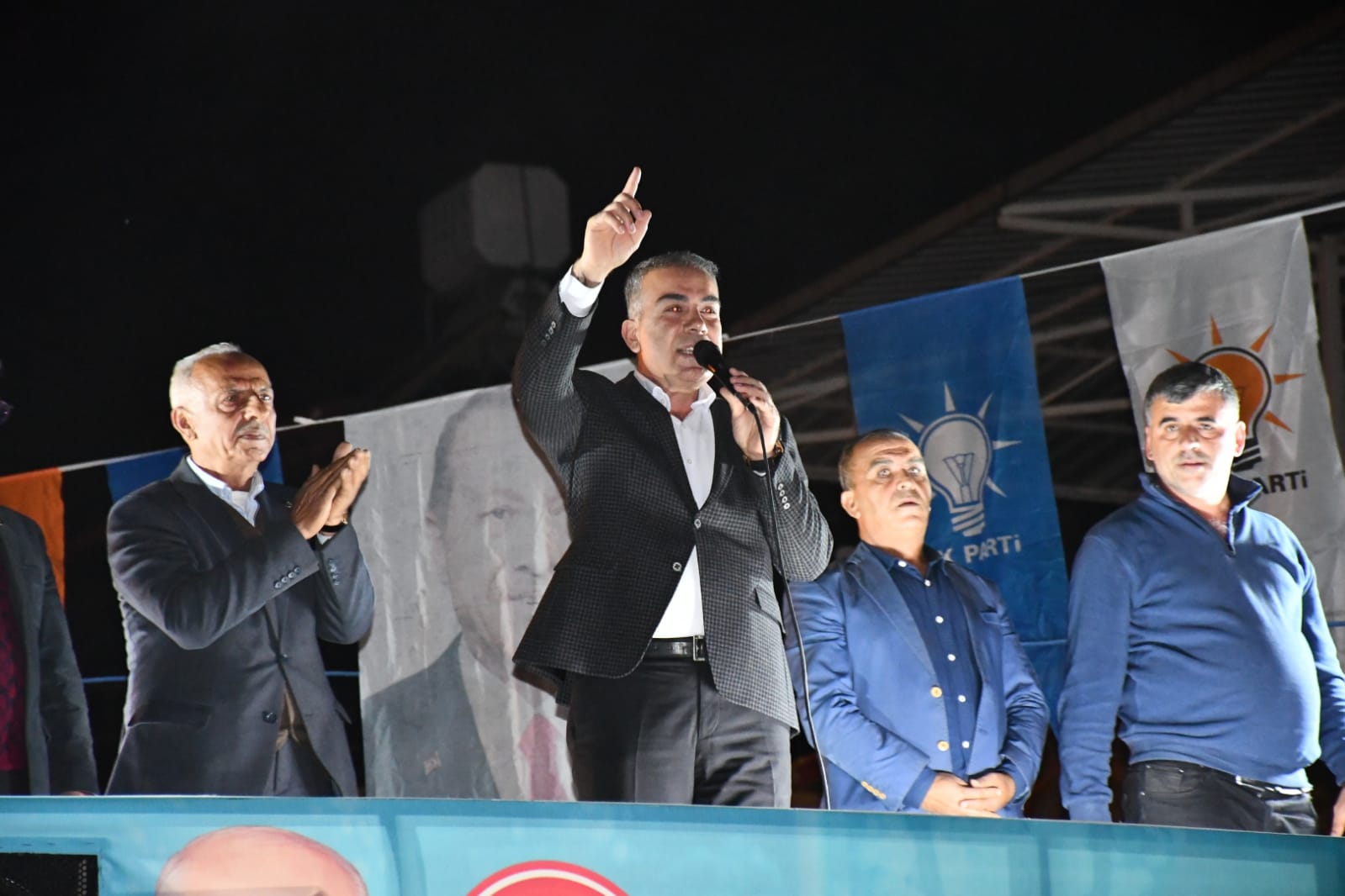 ÖMER ERDAL ÇELİK MİTİNGLERE BEREKETLİ BAŞLADI