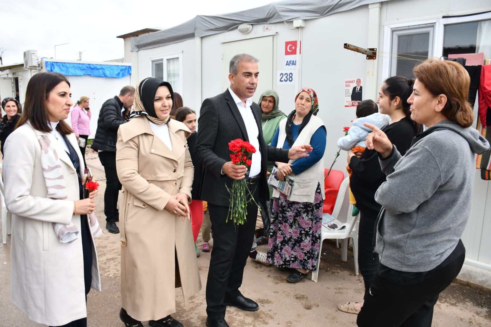 ÖMER ERDAL ÇELİK ENGEL TANIMADAN ÇALIŞMALARINA DEVAM EDİYOR