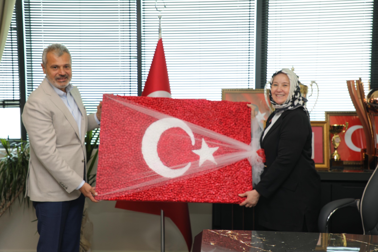 BAKAN YARDIMCISI YENİGÜN’DEN BAŞKAN ÖNTÜRK’E HAYIRLI OLSUN ZİYARETİ