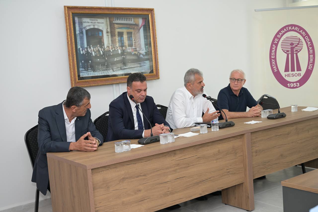 BAŞKAN ÖNTÜRK, ODA BAŞKANLARI İLE BİR ARAYA GELDİ