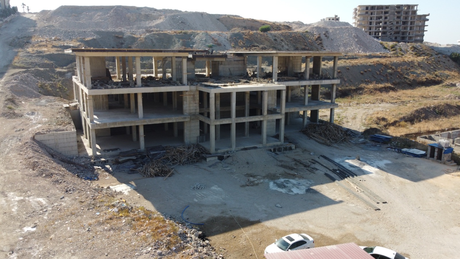 ÇELİK, KIRIKHAN İÇİN DOLU DİZGİN ÇALIŞIYOR