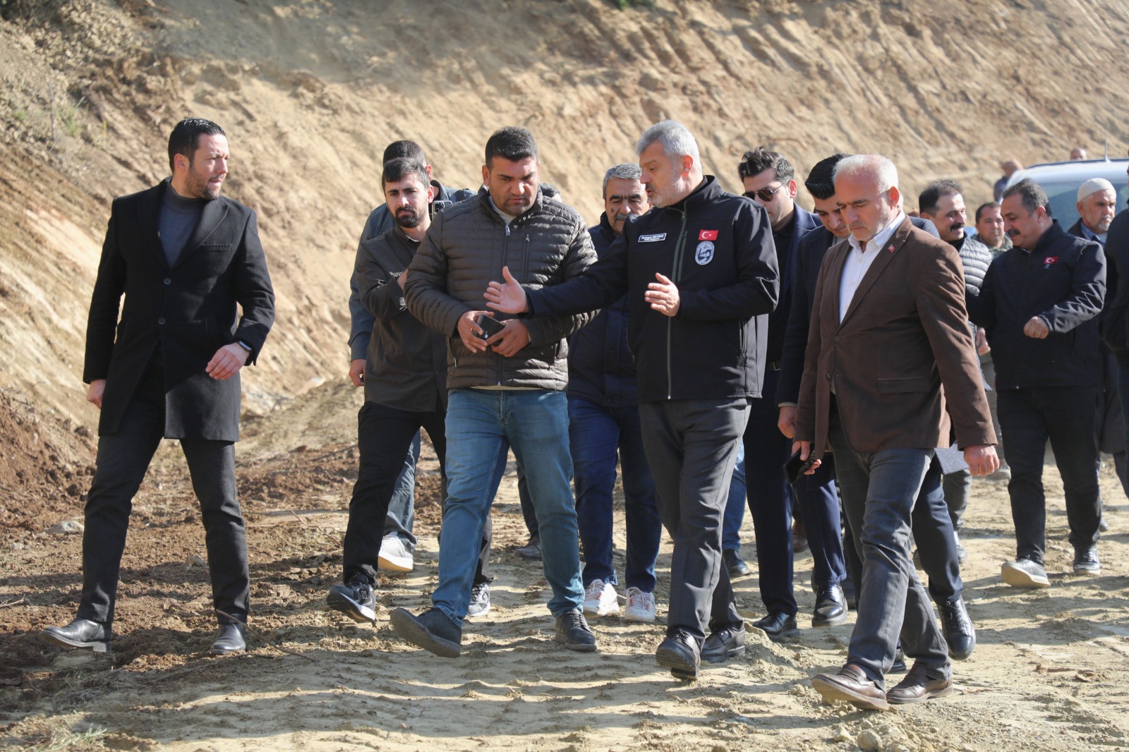 SERİNYOL-MADENLİ YOLUNDA ÇALIŞMALAR HIZLANDI