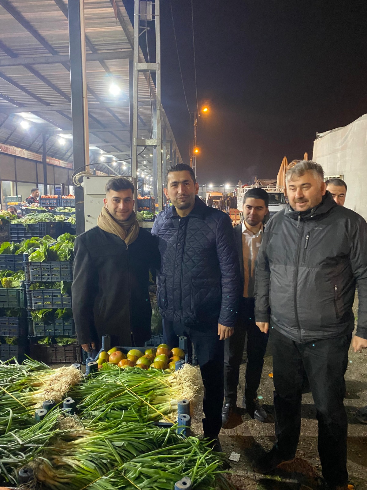 HBB’DEN HAL ESNAFINA ZİYARET