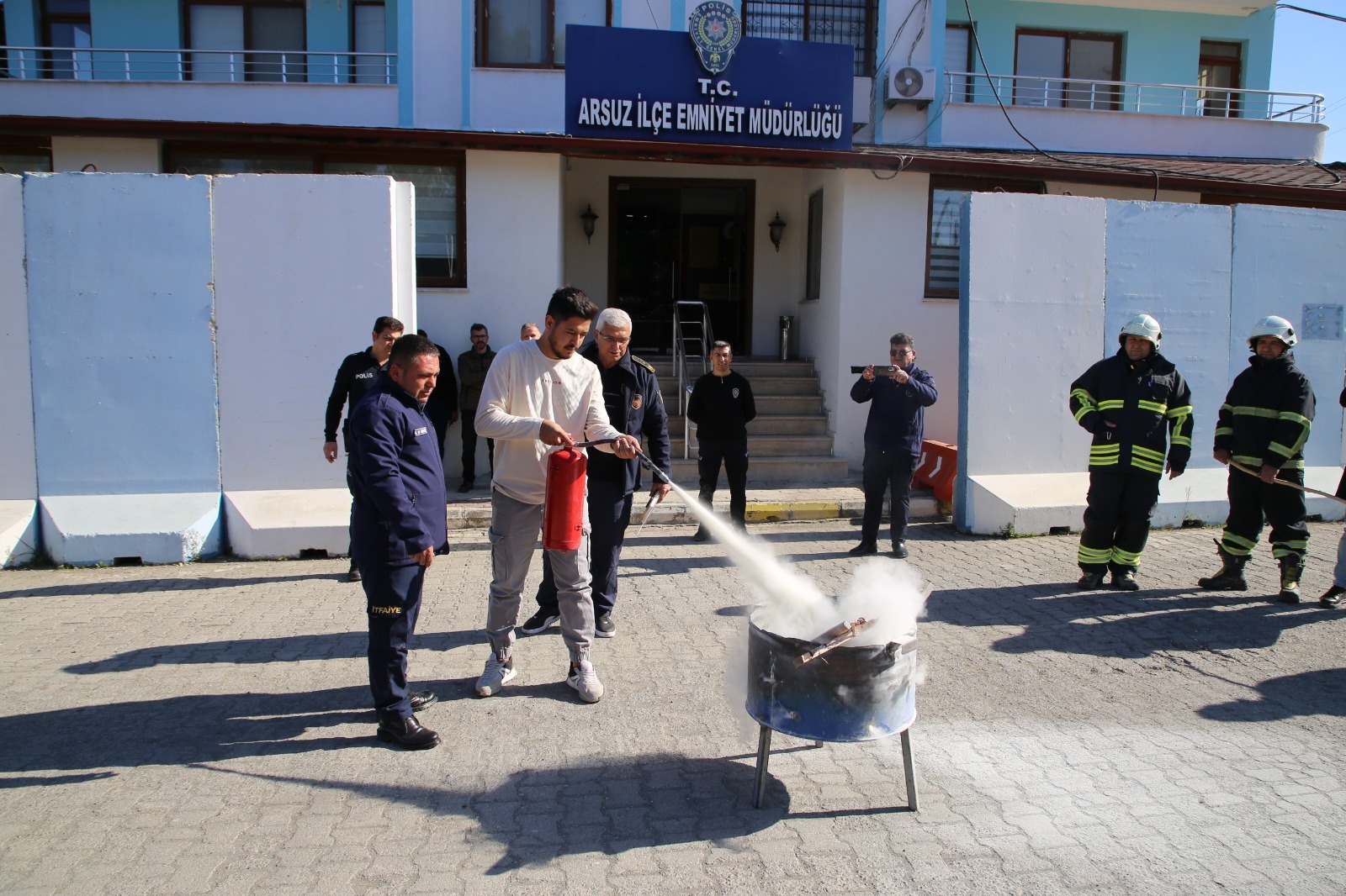 HBB İTFAİYESİ TATBİKATLAR İLE FARKINDALIK YARATIYOR