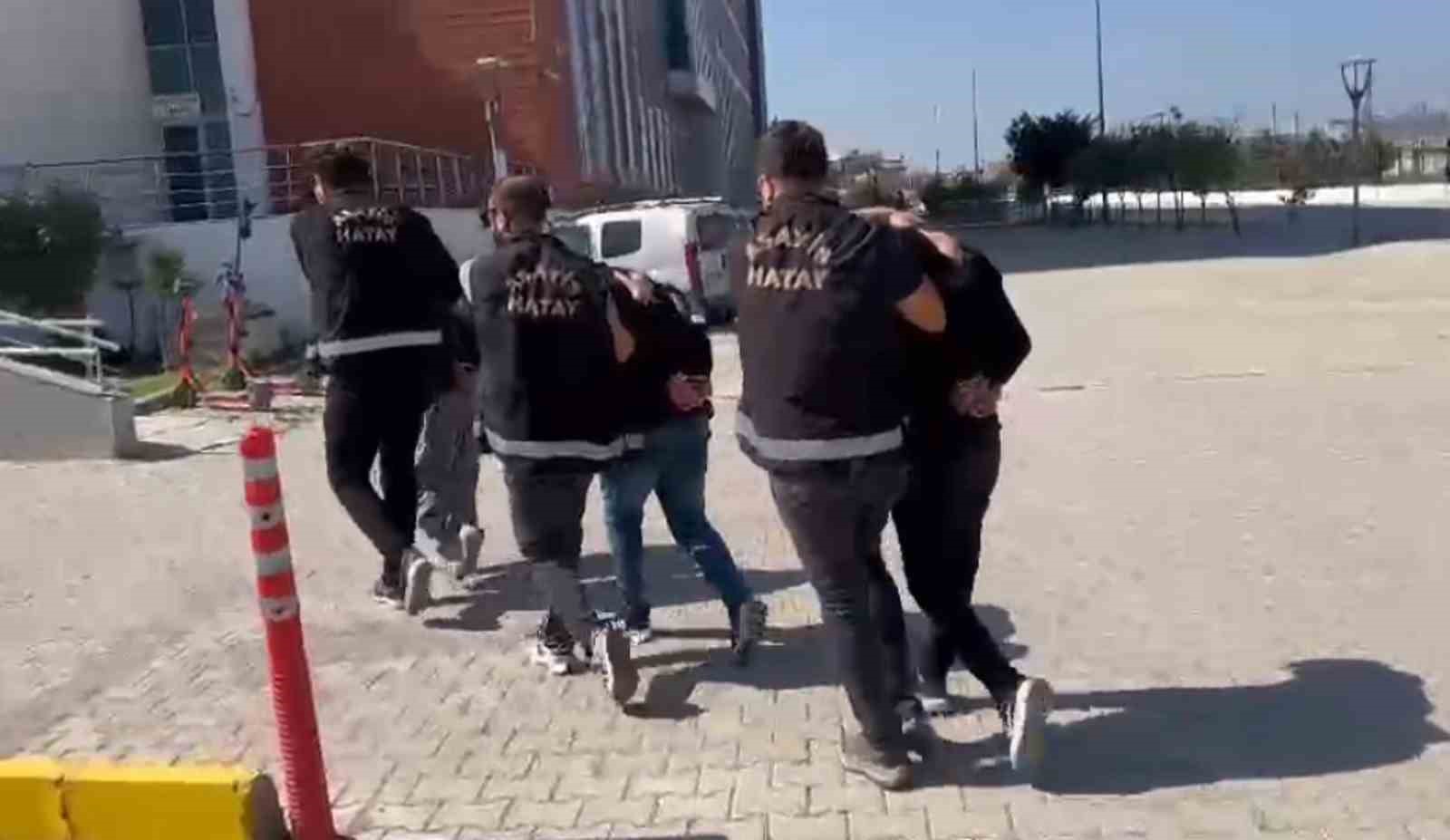 İskenderun’da hırsızlık şüphelisi 4 şahıs yakalandı