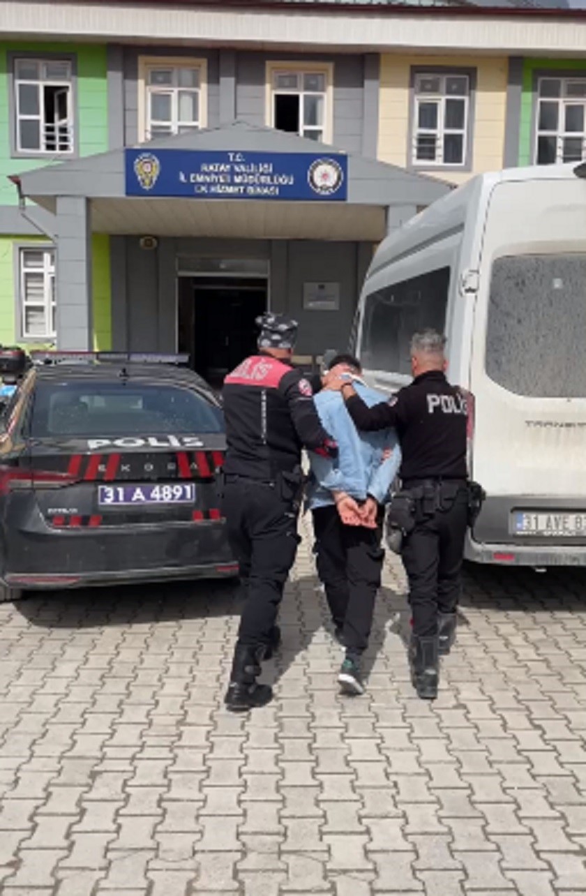 Antakya’da kredi kartı dolandırıcısı tutuklandı