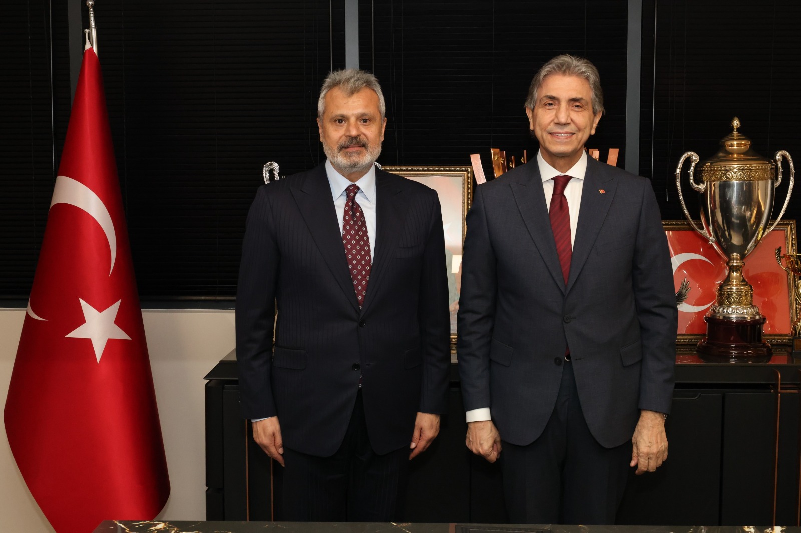 BAŞKAN ÖNTÜRK, BAŞKAN DEMİR’İ MAKAMINDA AĞIRLADI