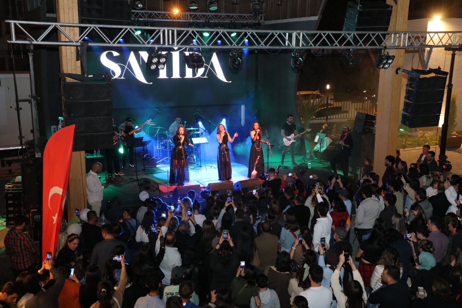 HBB’DEN SAMİDA KONSERİ