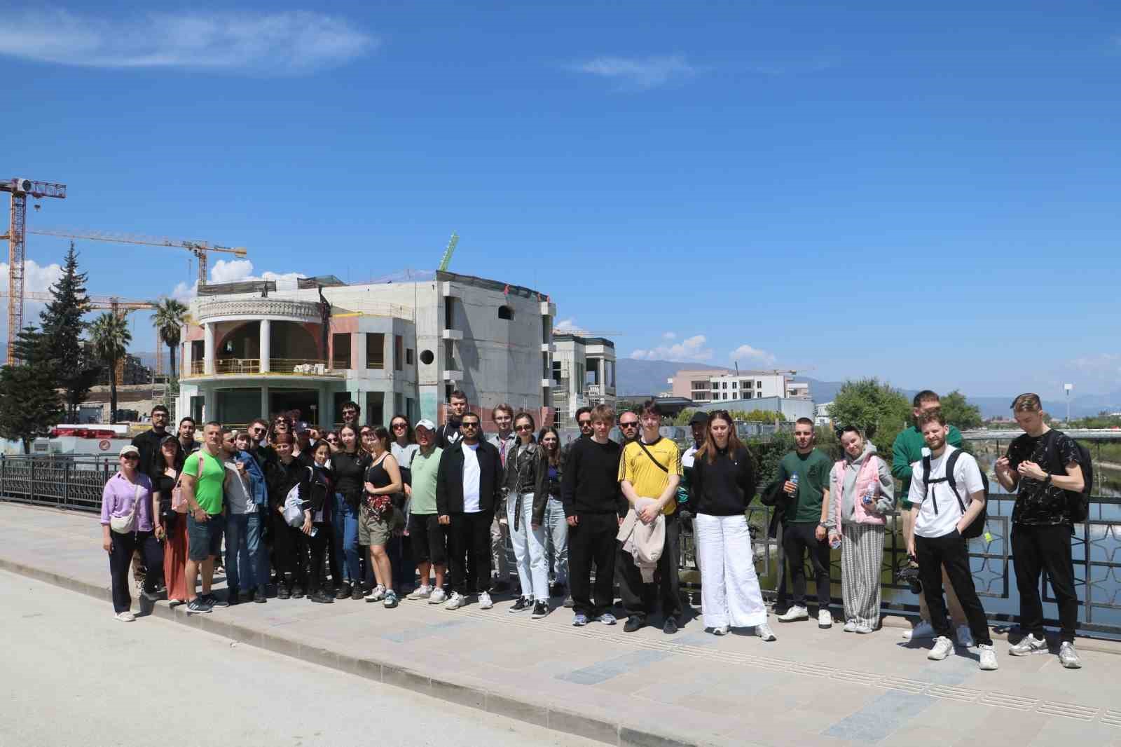 Avrupa’nın dört bir yanından gelen gençler Türk misafirperverliğine hayran kaldı