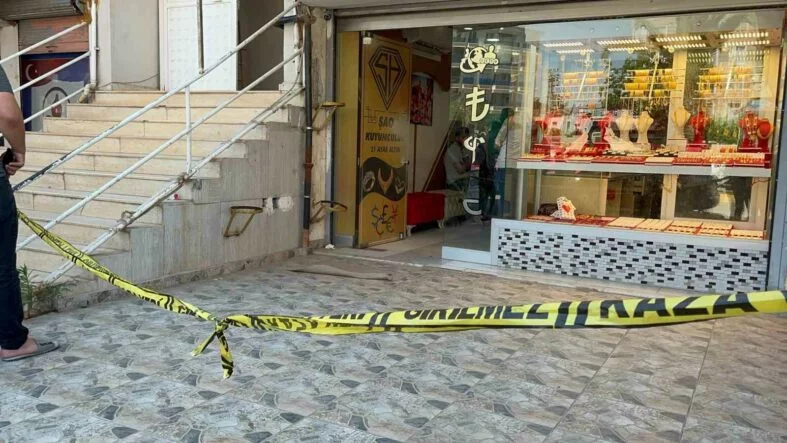 KUYUMCUYU ÖLDÜRÜP KAYIPLARA KARIŞTILAR