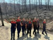 İtfaiye yetkilileri Antakya’da orman yangının yaşandığı bölgede inceleme yaptı