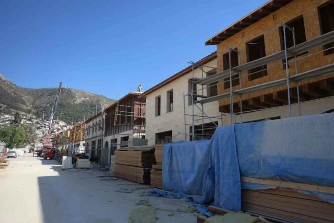 Depremde yerle bir olan Antakya’nın ticaret merkezi yeniden inşa ediliyor