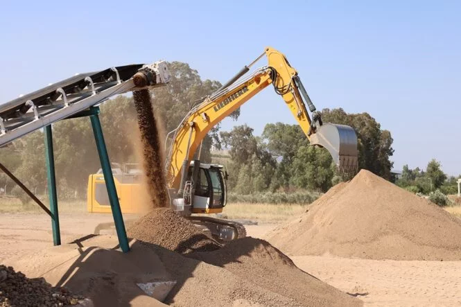 HATAY’IN İLK BİTKİSEL TOPRAK ELEME TESİSİ HİZMETE GİRDİ