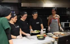 HAKİM KURSLARI VATANDAŞLARI MESLEK SAHİBİ EDİYOR