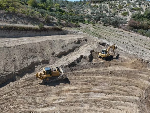 HBB’DEN ALTINÖZÜ’NE YENİ ASRİ MEZARLIK