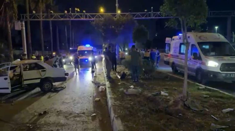 Hatay’da Tofaş’ı sürükleyen kamyon sürücüsünün olay yerinden kaçtığı ortaya çıktı: 1 ölü