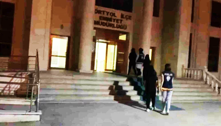 HATAY’DA MASAJ VE KAFE SALONLARI DENETLENDİ