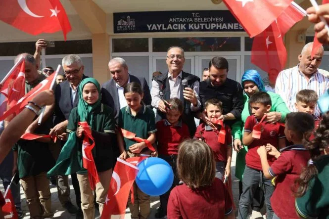 ANTAKYA BELEDİYESİ, YAYLACIK MAHALLESİ’NDE AÇTIĞI KÜTÜPHANEYLE ÇOCUKLARI KİTAPLA BULUŞTURDU
