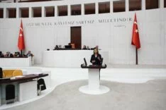 KARA “ASM’LERİN ÖDENEĞİNİ KESMEK SAĞLIK SİSTEMİNİ FELÇ EDEBİLİR”