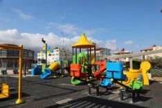 ÇOCUKLARIN YÜZÜ BÜYÜKŞEHİRLE GÜLÜYOR