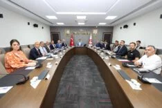 BAŞKAN ÖNTÜRK, DEĞERLENDİRME TOPLANTISI’NA KATILDI