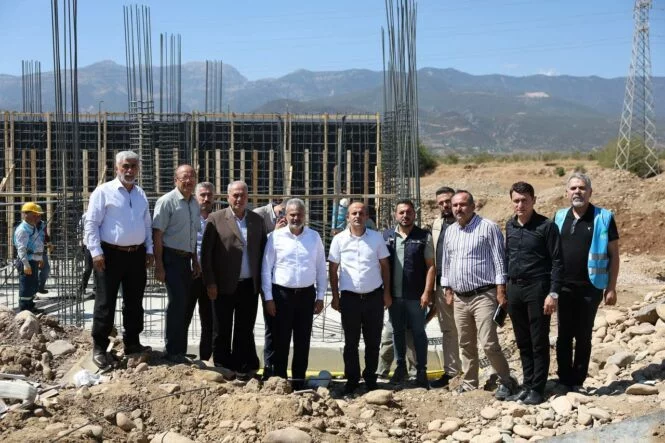 BAŞKAN ÖNTÜRK, ÇEVRE DOSTU TESİSİN İNŞAATINI GEZDİ