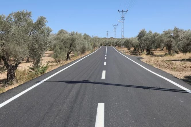 BÜYÜKŞEHİRDEN ALTINÖZÜ’NE MODERN YOLLAR