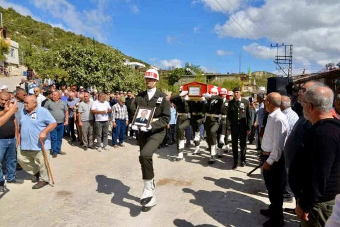 105 HAYATINI KAYBEDEN KORE GAZİSİ SON YOLCULUĞUNA UĞURLANDI