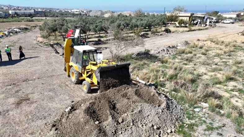 HATAY’IN İŞ MAKİNESİ OPERATÖRLERİNİ HBB YETİŞTİRİYOR