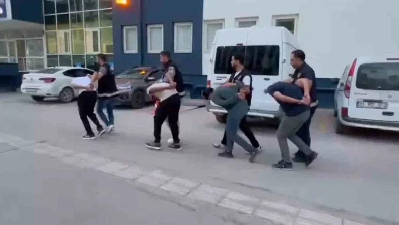 İskenderun’da havaya rastgele ateş açan 4 kişi gözaltına alındı